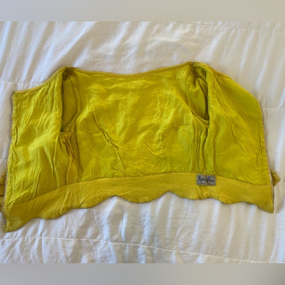 😍 Vtg Canary Yellow Silk & Beaded Top - Picture 8 of 11
